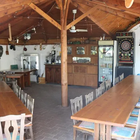 Mandel Fahazak Camping *