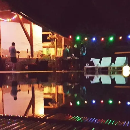 Mandel Fahazak Camping