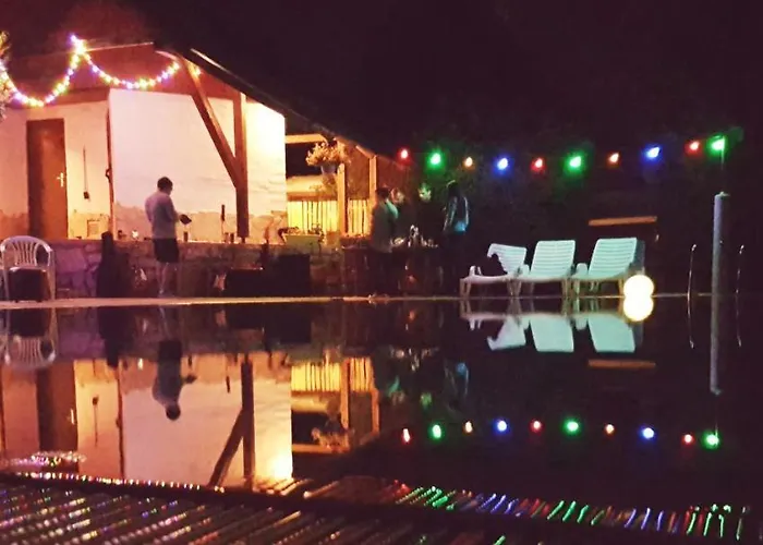 Mandel Fahazak Camping